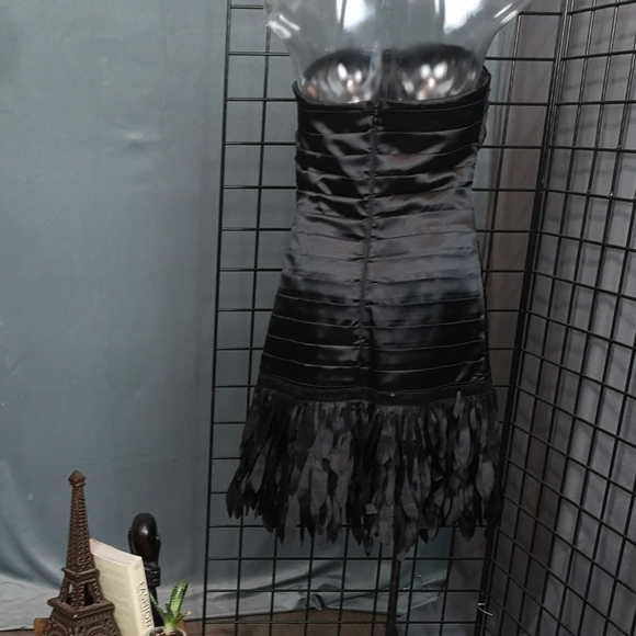 Y2K Vintage Black Pleated Satin Embroidered Sequins Strapless Cocktail Dress - Picture 7 of 8